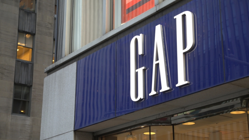 20150318165102-gap-retail-store-jeans